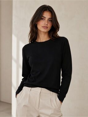 NWT GAP Classic Black Long-Sleeve Lightweight Crewneck Top